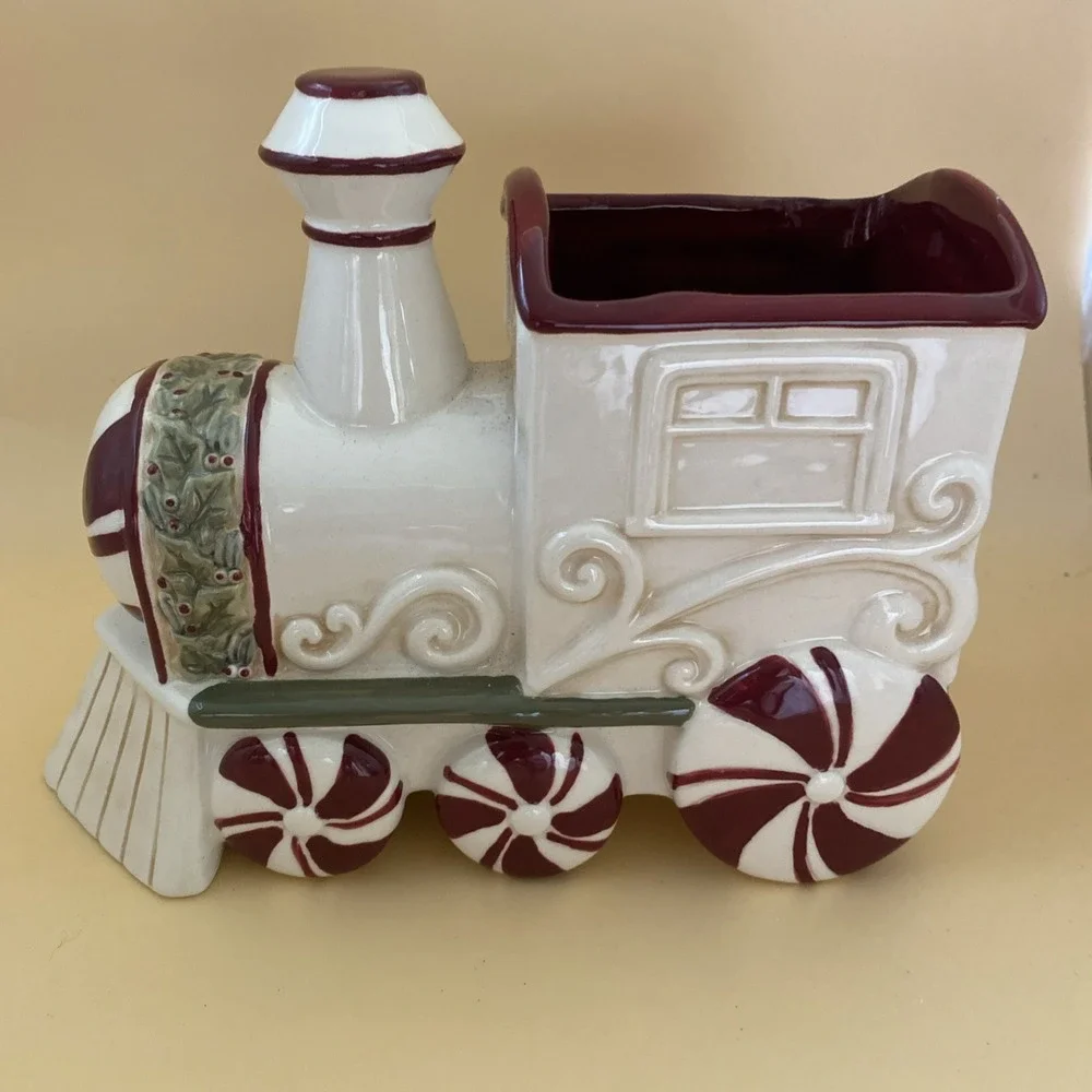 Train Engine Candy Dish By Grasslands Road-Great Colors #463605